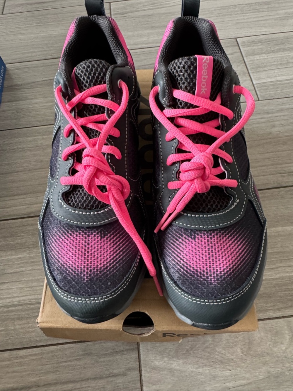 Reebok ZigKick Wild Kids Running Shoes Pink/Grey Mesh Breathable US Size 3